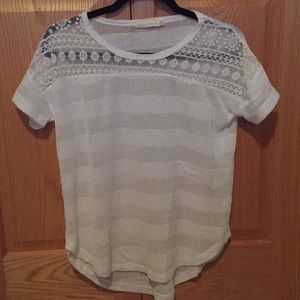 Great top for spring!